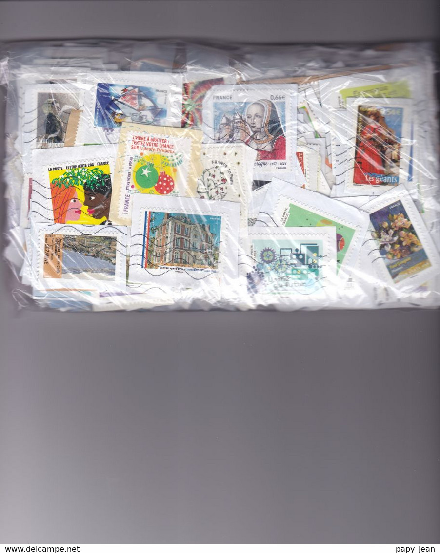 200 Grs TIMBRES Sur Fragments Grands Formats FRANCE Provenant Des Missions Et Organismes Caritatifs - Mezclas (min 1000 Sellos)