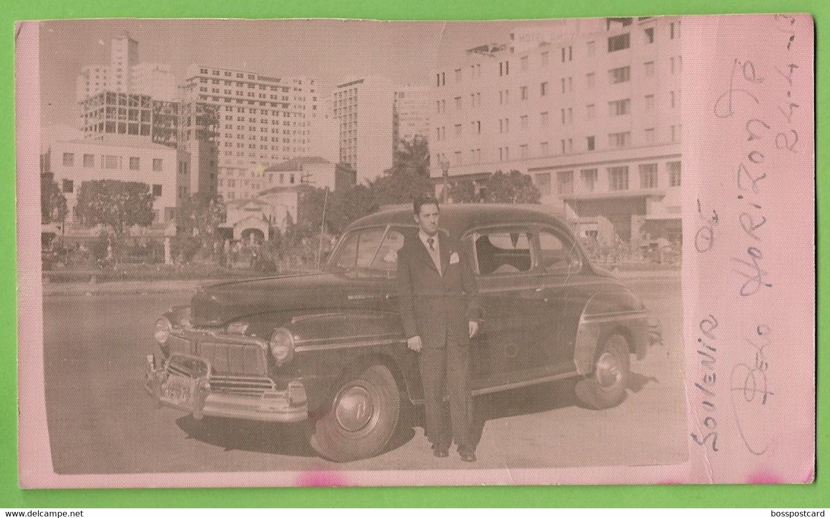 Belo Horizonte - Carro Na Praça - Vintage Car - Old Cars - Voitures - Peugeot - France  Brasil - Belo Horizonte