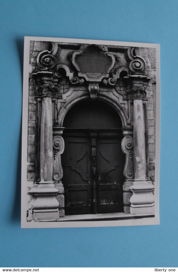 DEUR / POORT > Godshuis Lantschot Falconrui 47 > ANTWERPEN ( Form. 11,5 X 8,5 Cm.) > Zie 2de Foto Beschrijving ! - Objets