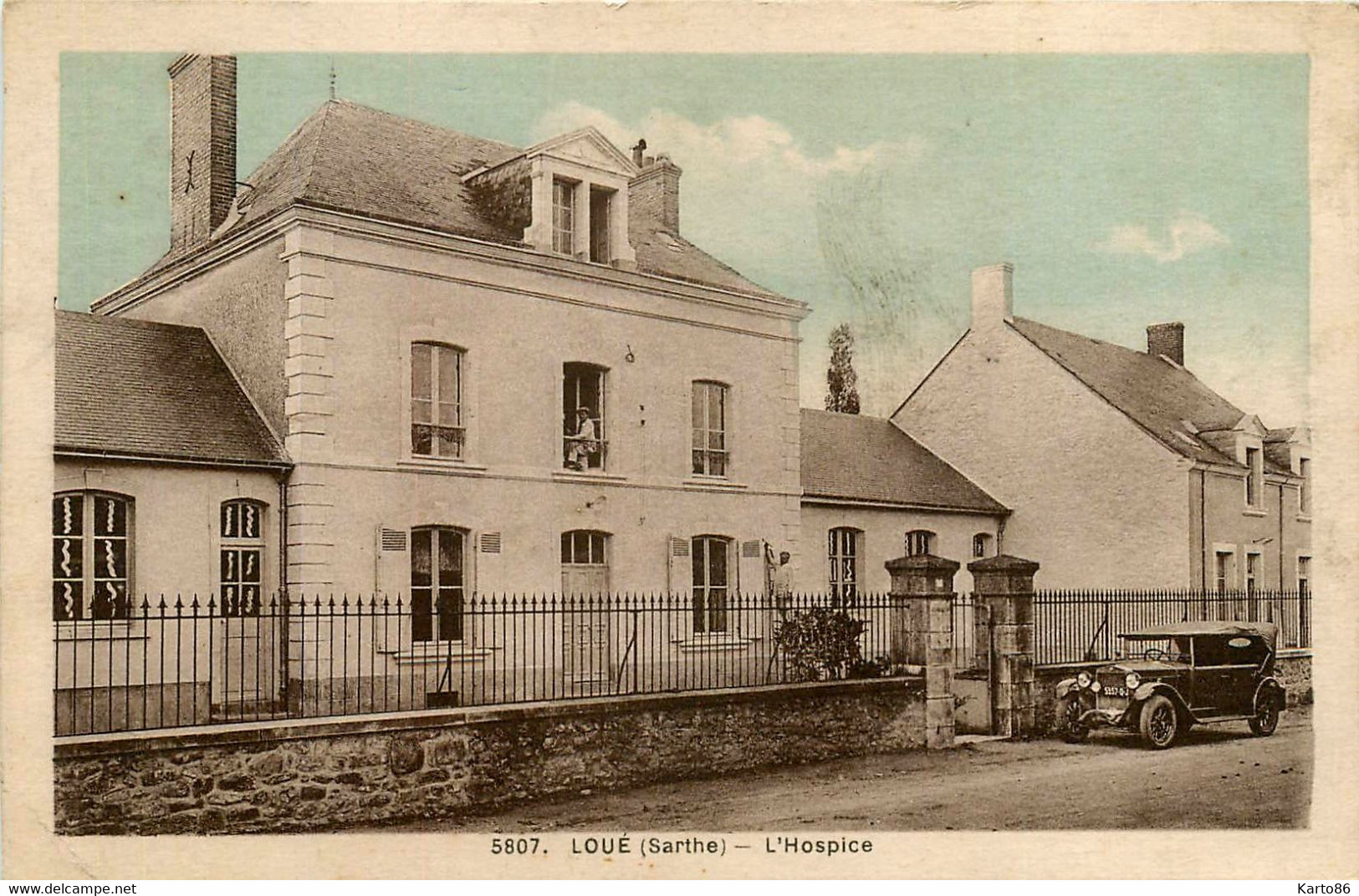 Loué * L' Hospice * Automobile Voiture Ancienne - Loue