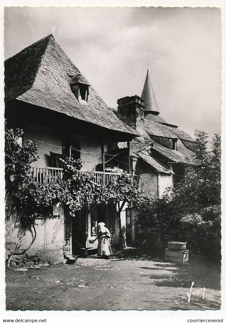 CPSM - SAINT SAVIN (Hautes Pyrénées) - Un Coin Pittoresque Du Vieux Village - Sonstige & Ohne Zuordnung