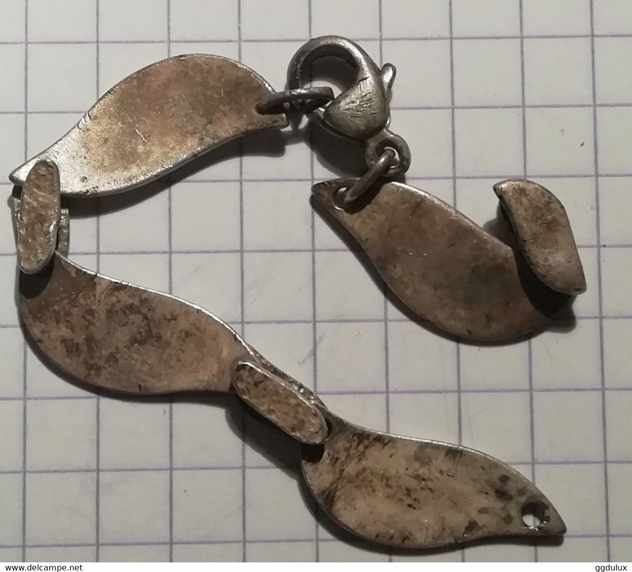 Lot lot de bijoux divers (argent ou métal argenté)