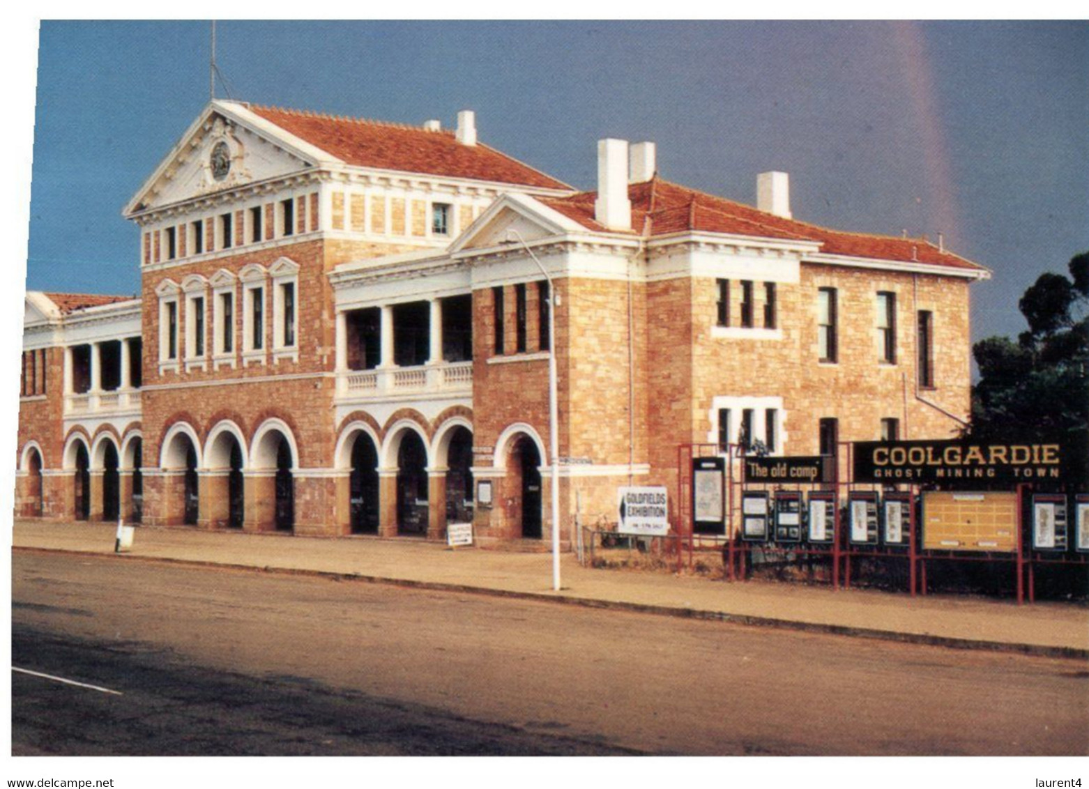 (O 16) Australia - WA - Coolgardie Warden's Court Building - Kalgoorlie / Coolgardie