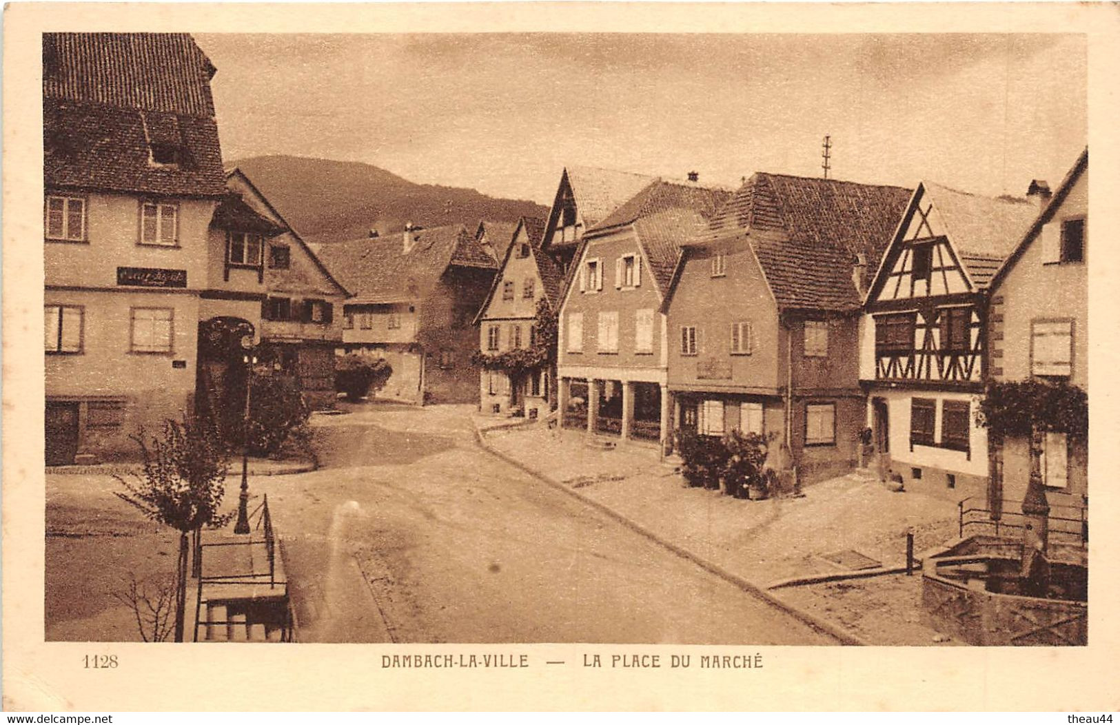 ¤¤    -    DAMBACH-la-VILLE    -   La Place Du Marché       -   ¤¤ - Dambach-la-ville