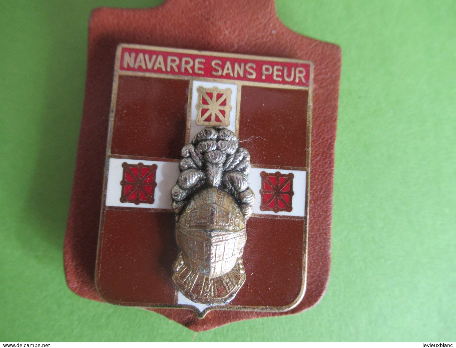 Pucelle/Régiment De Navarre / Beynes/NAVARRE SANS PEUR/ Henri IV/ Ivry La Bataille /Années 1980                    PUC5 - Esercito