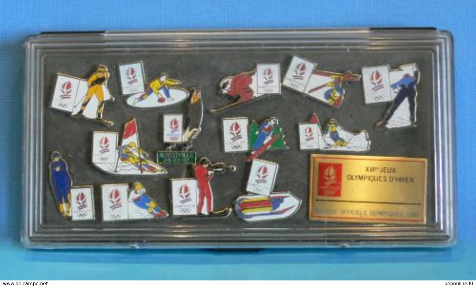 13 PIN'S + PLAQUE //  **  XVI ème JEUX OLYMPIQUES D'HIVER ALBERTVILLE 92 ** . (© COJO 90  91) + Coffret - Olympische Spiele