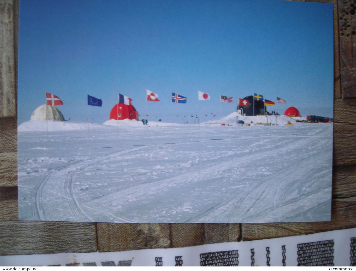 Représentation Du Timbre, International Polar Year,  Année Polaire Internationale, Urbanisation, Drapeaux, Flags - Groenlandia