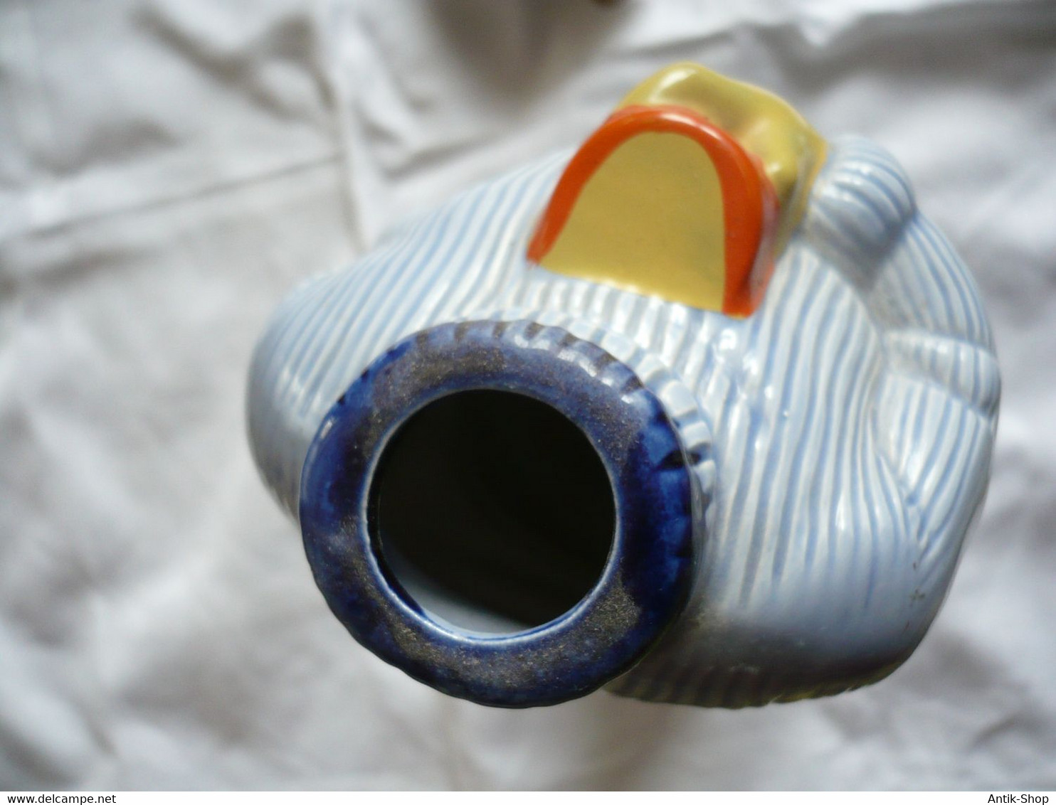 Scherzflasche aus Keramik - Seemann mit Spieluhr im Sockel (863) Preis reduziert
