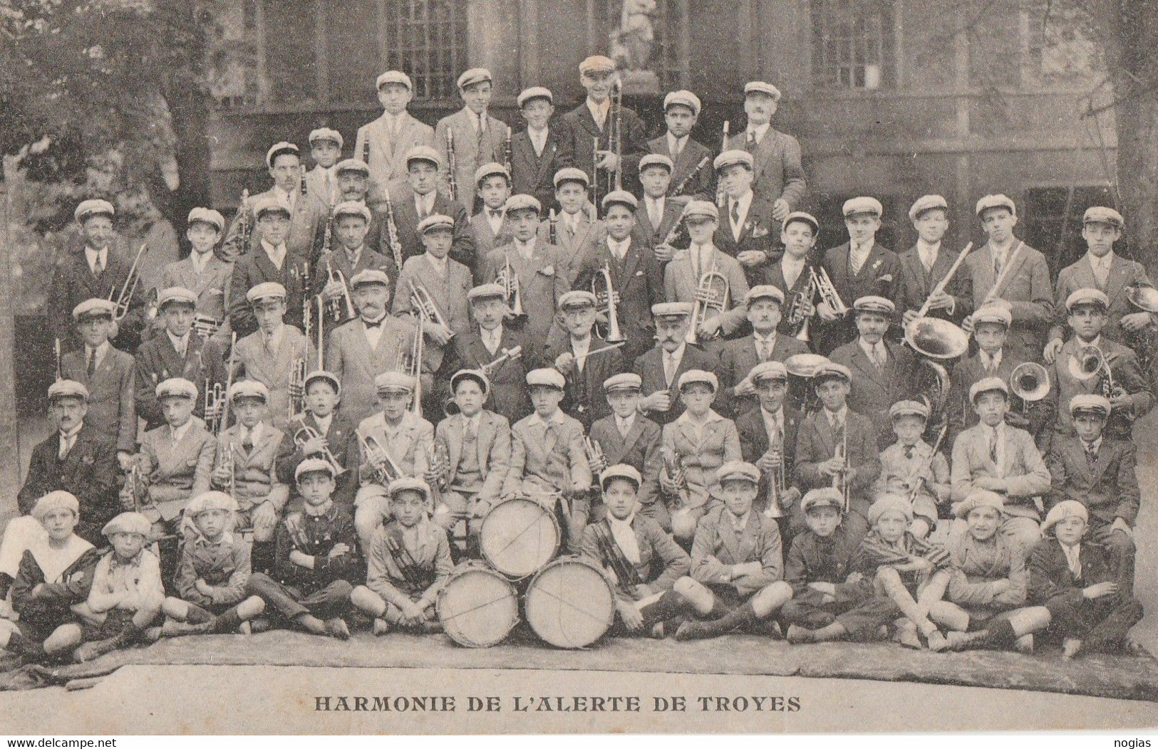 TROYES - L'HARMONIE DE L'ALERTE DE TROYES - TRES BELLE CARTE DE MUSICIENS GROUPES - - Foto's