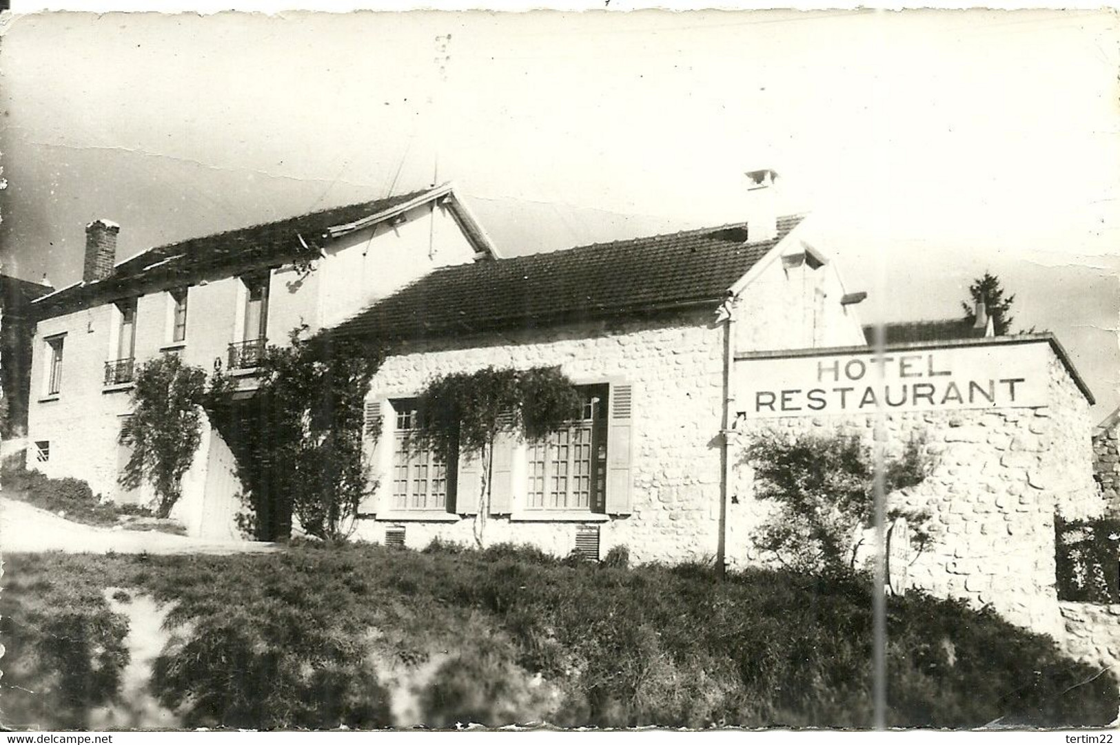 (SANTEUIL )( 95 VAL D OISE ) AUBERGE DU COLOMBIER . L ENTREE - Santeuil