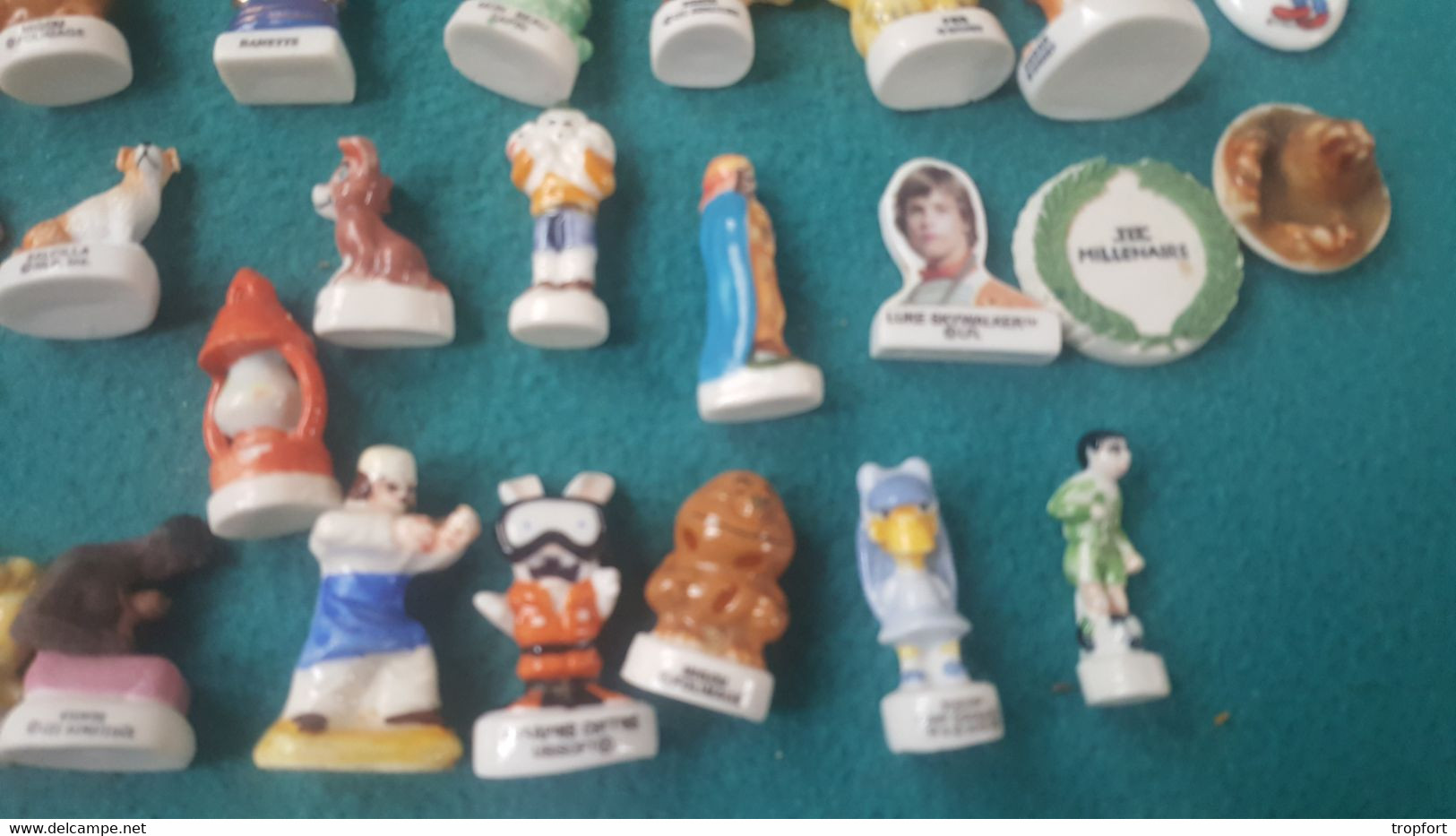 @@@   Lot 80 + FEVE ANCIENNES  A DETERMINER @@@@@@@@@@@ LOT FEVES / FIGURINES MINIATURES / FEVE GALETTE - Autres & Non Classés