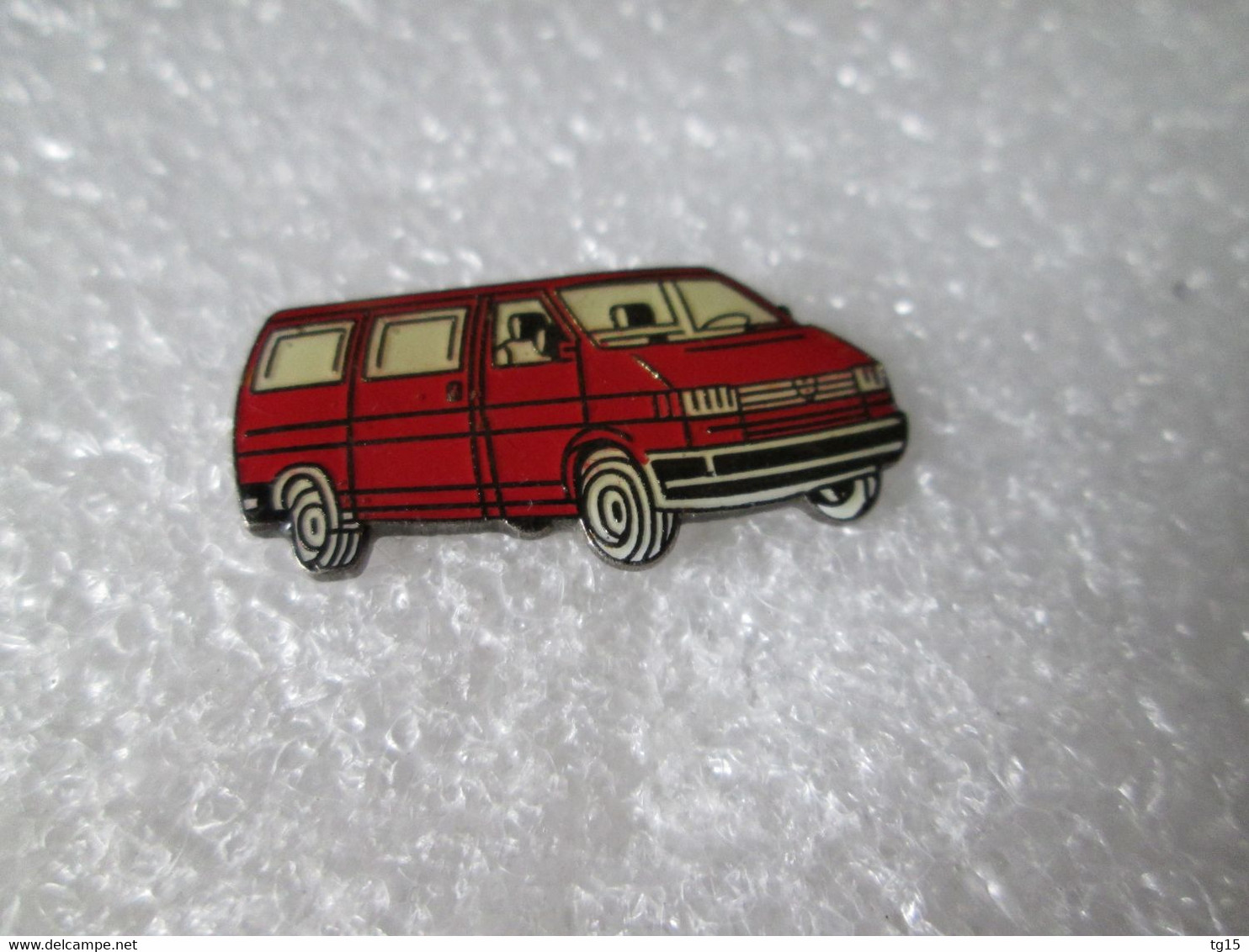 PIN'S   VOLKSWAGEN  T  4 - Volkswagen