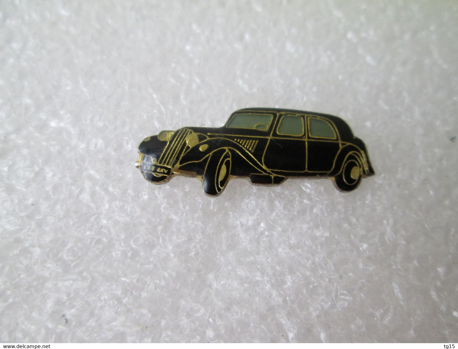 PIN'S     CITROEN  TRACTION - Citroën