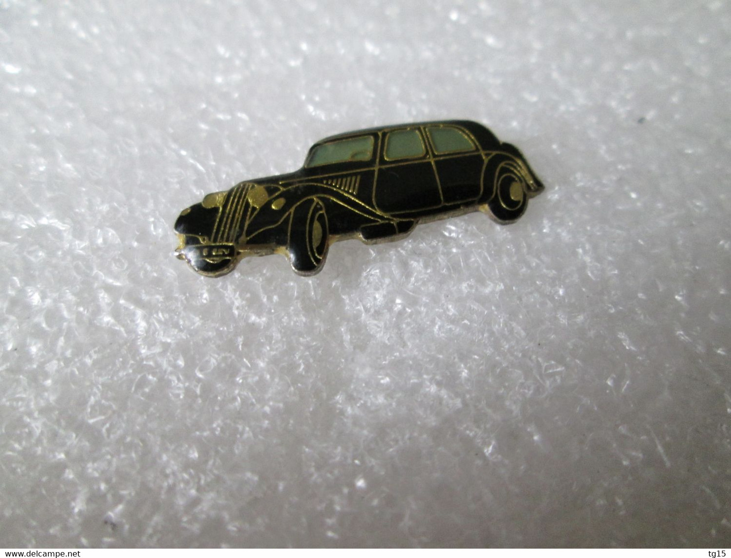 PIN'S     CITROEN  TRACTION - Citroën