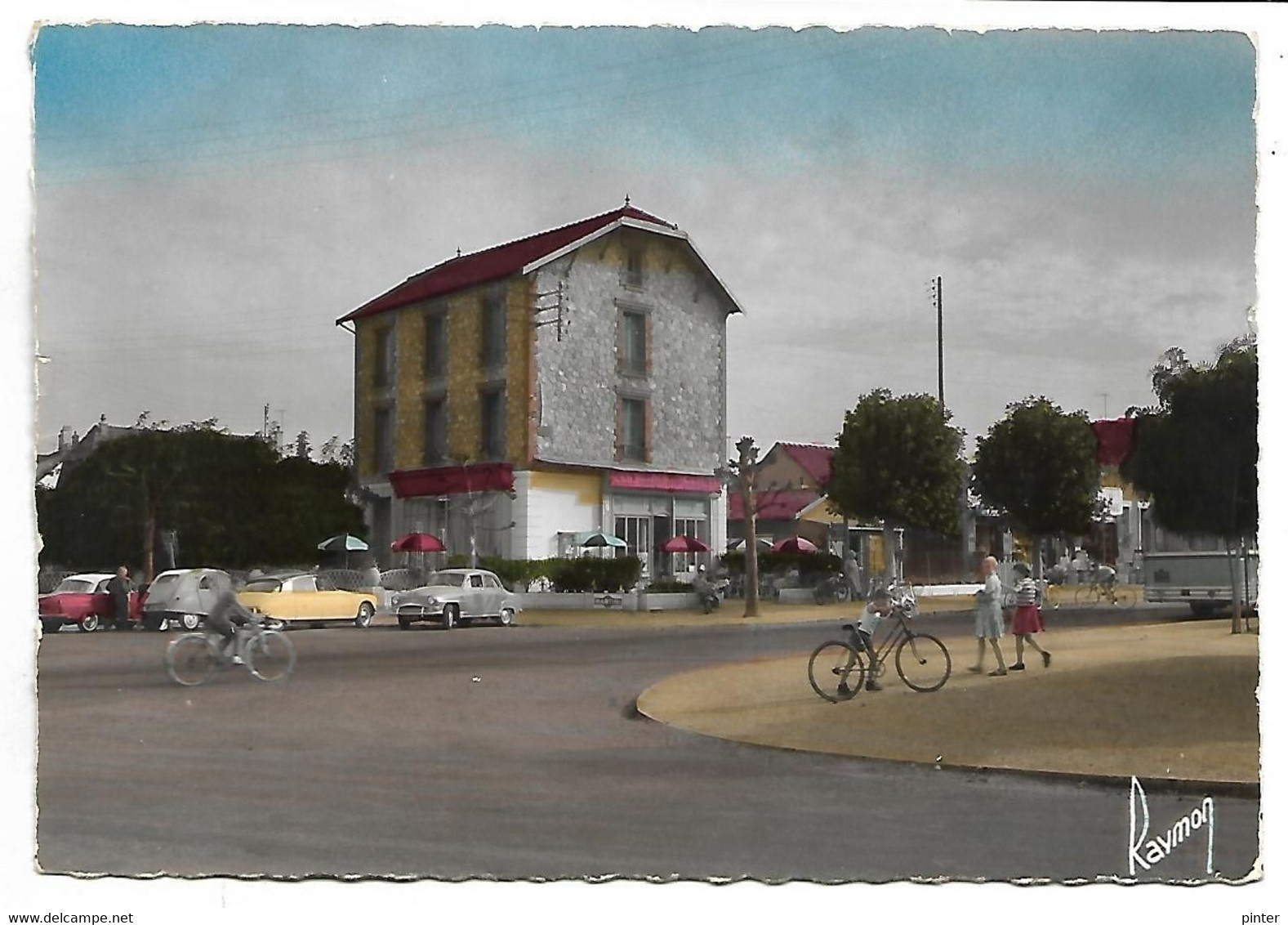 LES CLAYES SOUS BOIS - Place De La Gare - Hôtel "Le Rallye" - Les Clayes Sous Bois