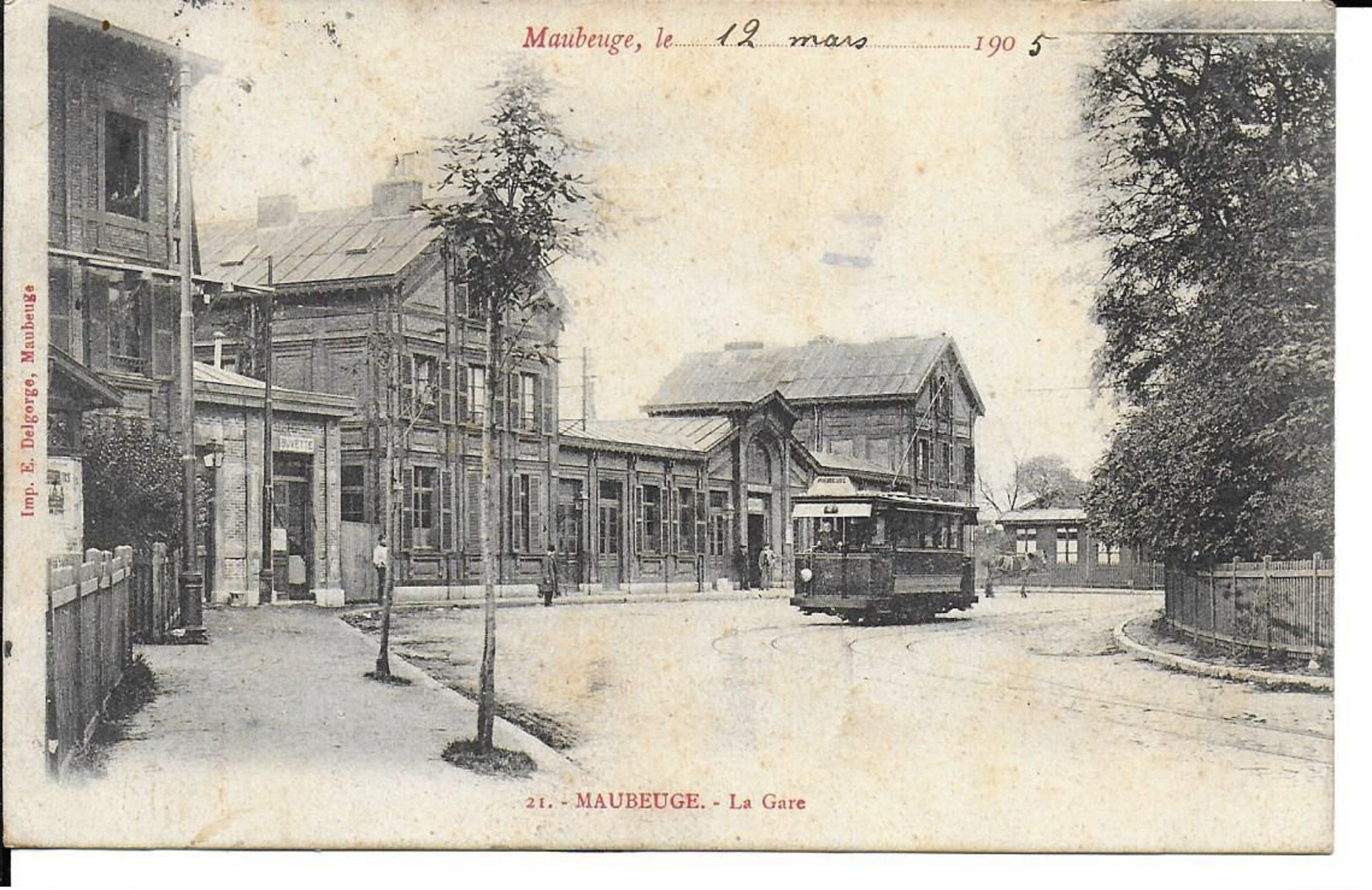 MAUBEUGE " La Gare , Belle Animation "   N°794 - Maubeuge