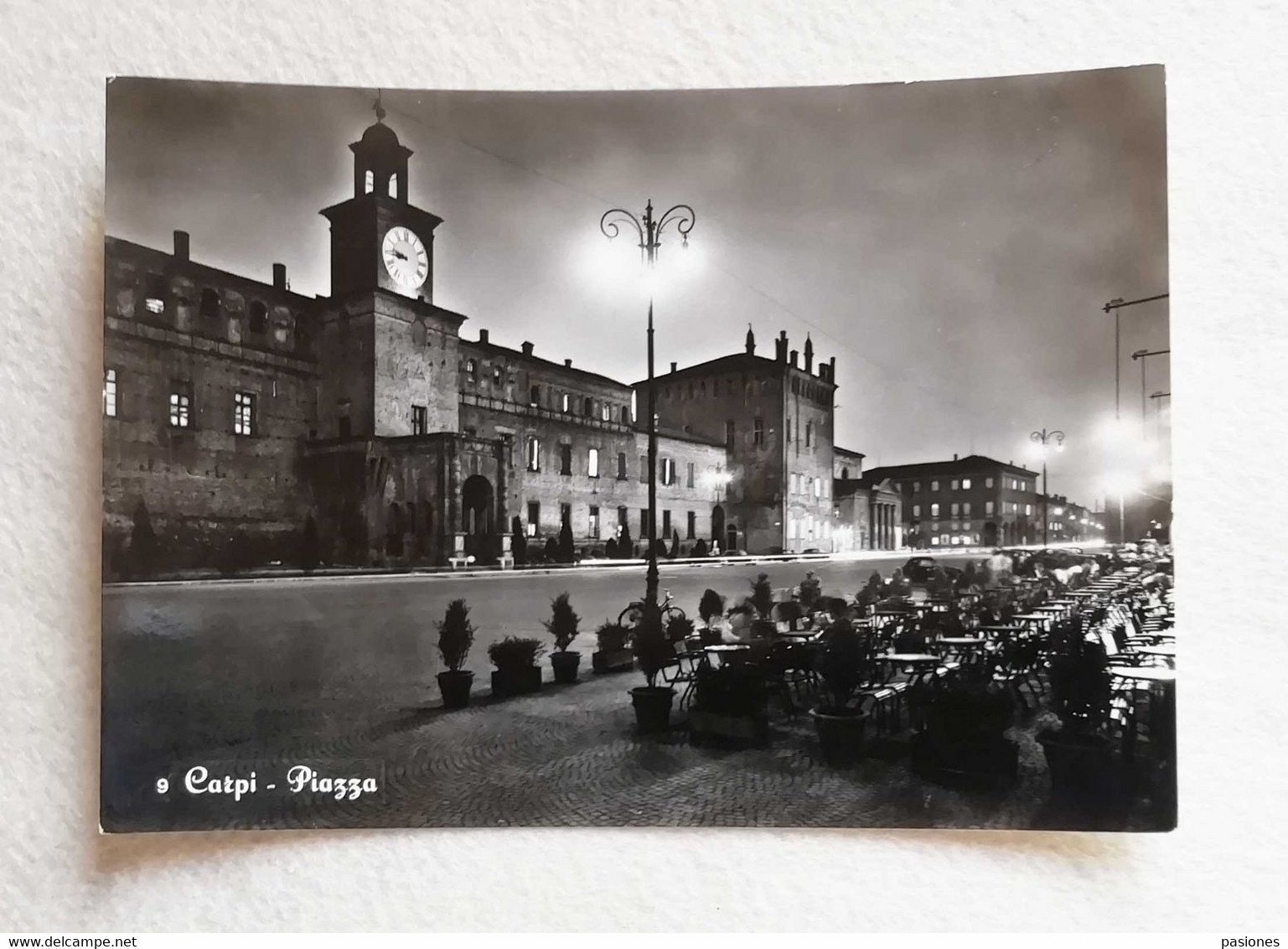 Cartolina Illustrata Carpi - Piazza (notturno), Viaggiata Per Bologna 1956 - Carpi