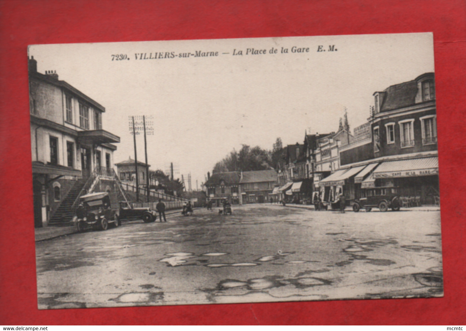 CPA - Villiers Sur Marne  -  La Place De La Gare - Villiers Sur Marne