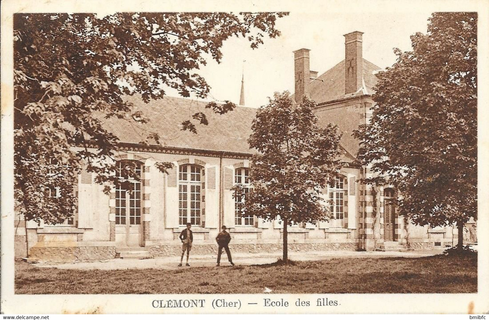 1930 - CLEMONT - Ecole Des Filles - Clémont