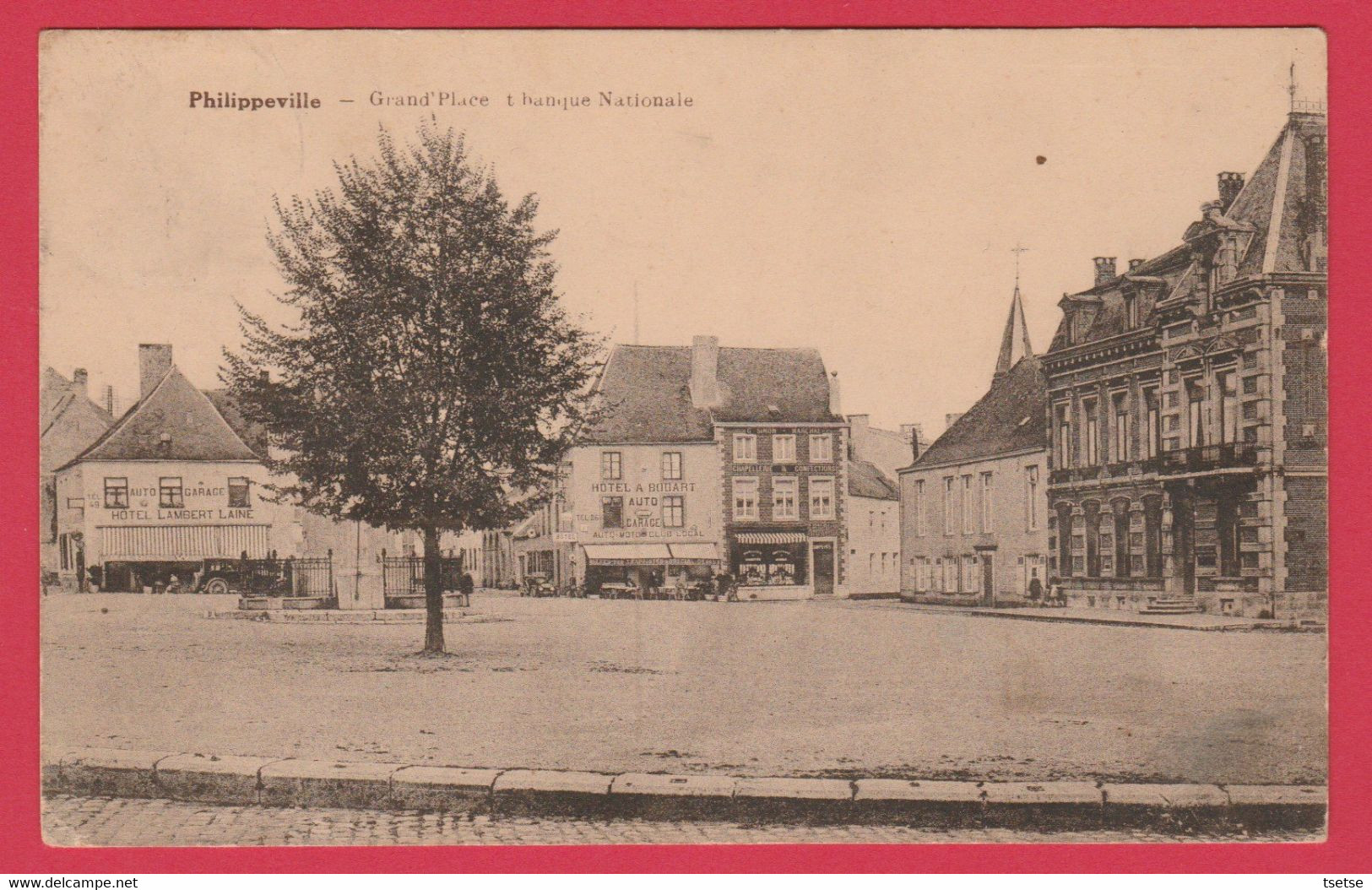 Philippeville - Grand'Place Et Banque Nationale - 1926 ( Voir Verso ) - Philippeville