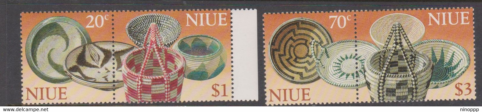 Niue  933-36 1999 Arts And Crafts Mint Never Hinged - Niue