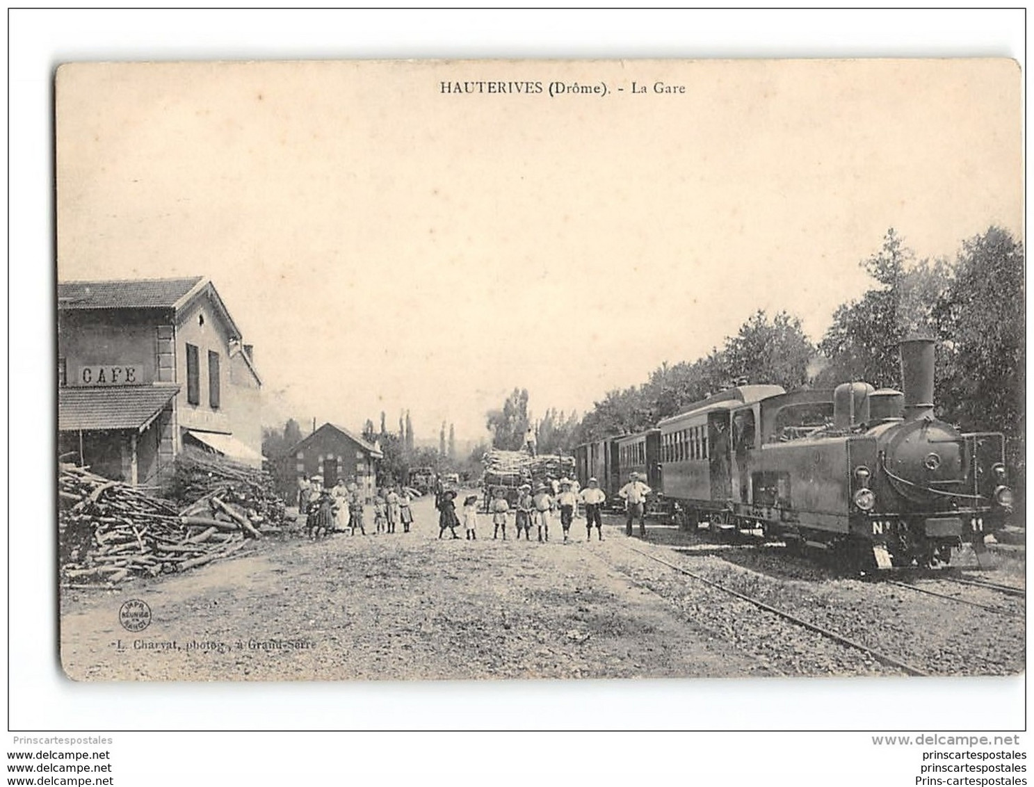 CPA 26 Hauterives La Gare Et Le Train Tramway Ligne De St Vallier Le Grand Serre - Hauterives