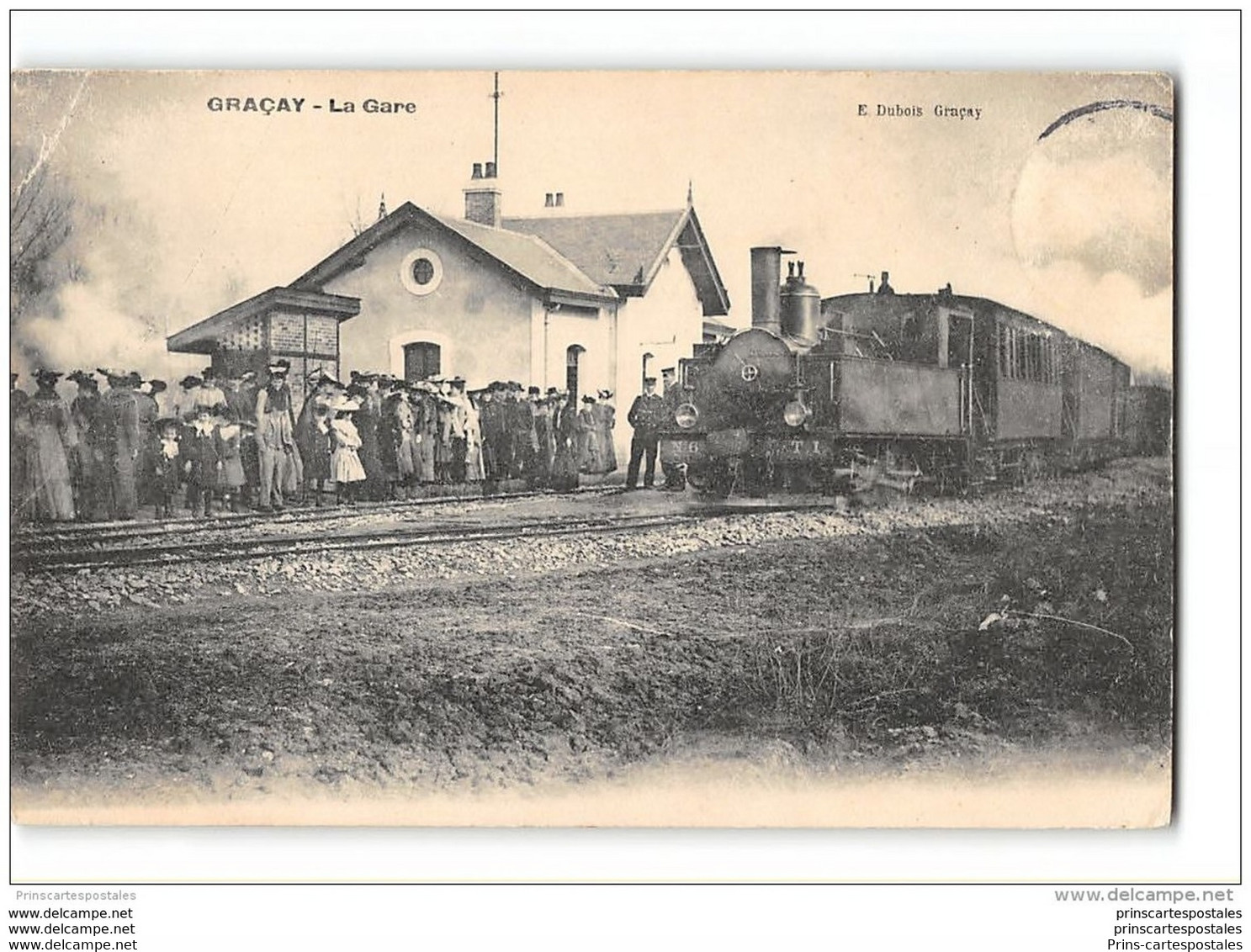 CPA 18 Gracay La Gare Et Le Train Tramway Ligne D' Issoudun Vierzon - Graçay