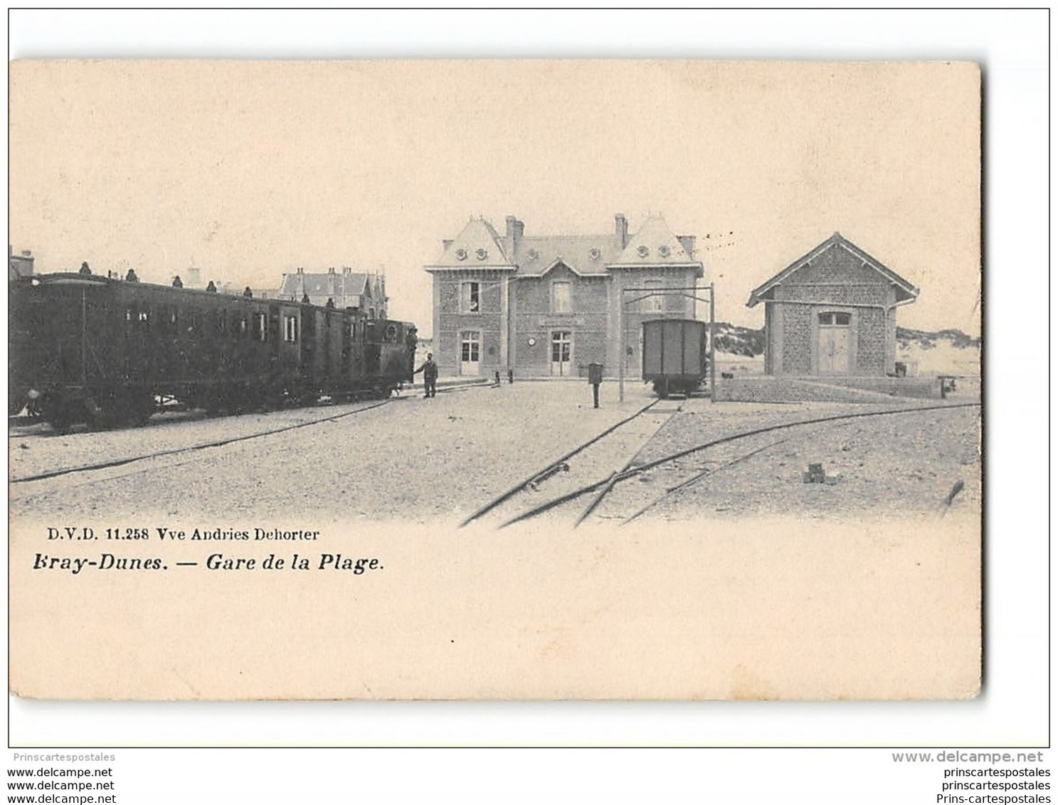 CPA 59 Bray Dunes La Gare Et Le Train Tramway Ligne D' Hondschoote Bray Dunes - Bray-Dunes