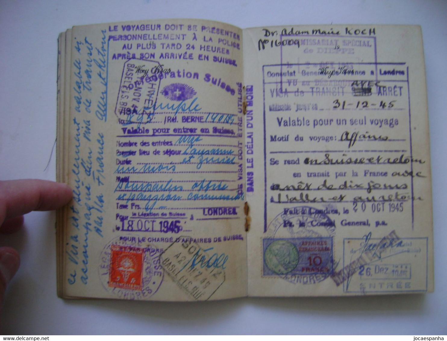 POLONIA / POLSKA - PASSPORT ISSUED BY THE CONSULATE IN LONDON IN 1945 IN THE STATE