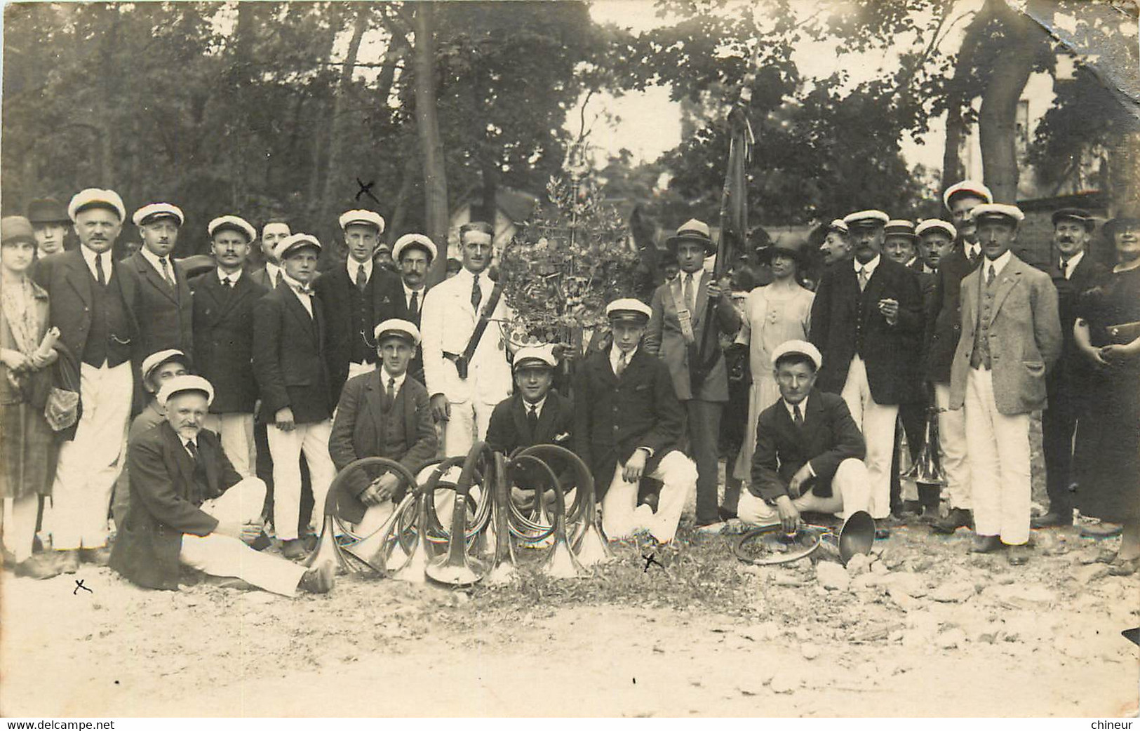 CARTE PHOTO LUXEUIL LES BAINS SOCIETE DE TROMPES CONCOURS DE PARIS 22 JUILLET 1926 - Luxeuil Les Bains