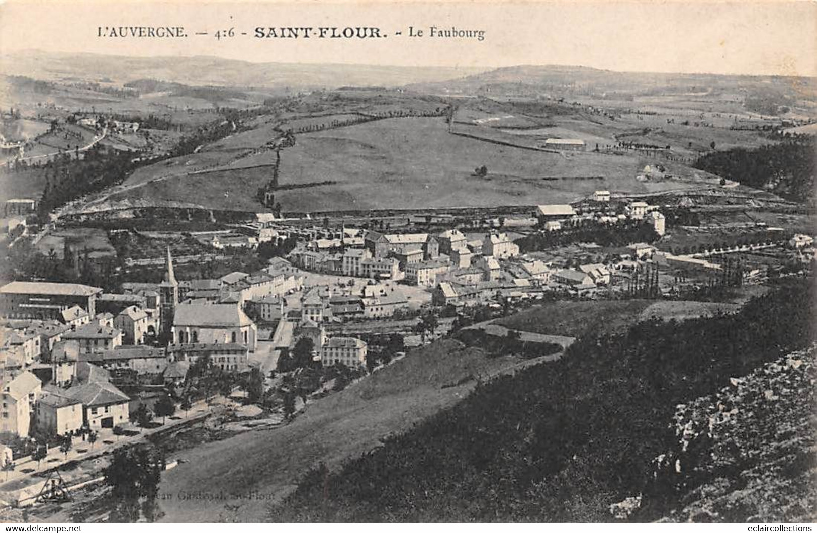 Saint Flour      15        Le Faubourg              (Voir Scan) - Saint Flour