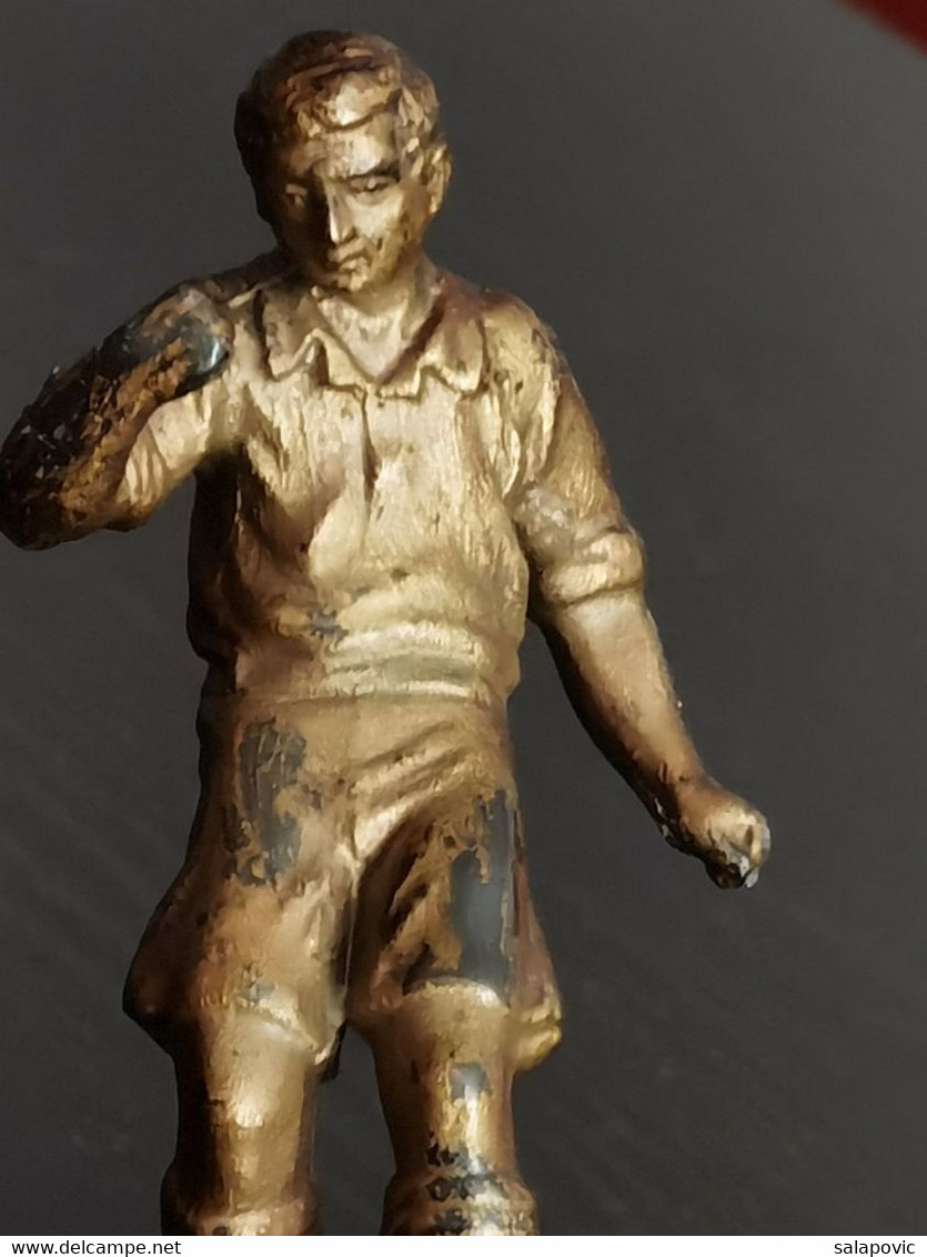 Statua, statue, fugurine, football player