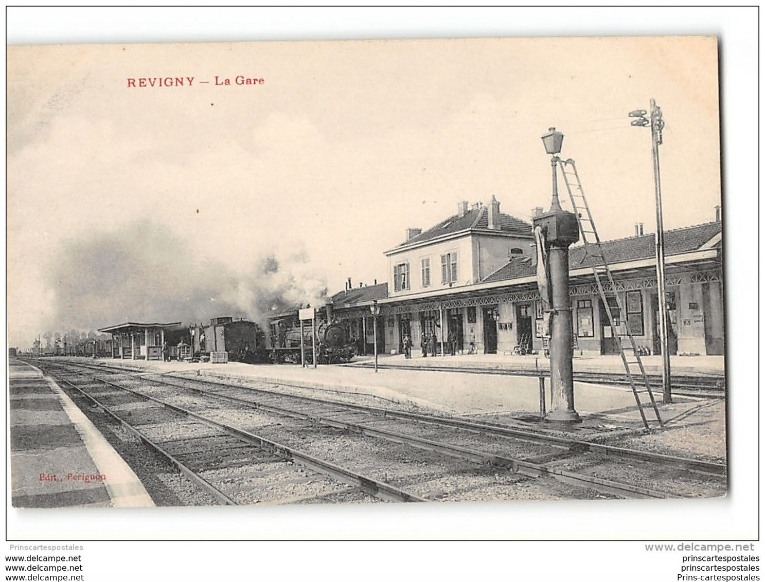 CPA 55 Revigny La Gare Et Le Train - Revigny Sur Ornain