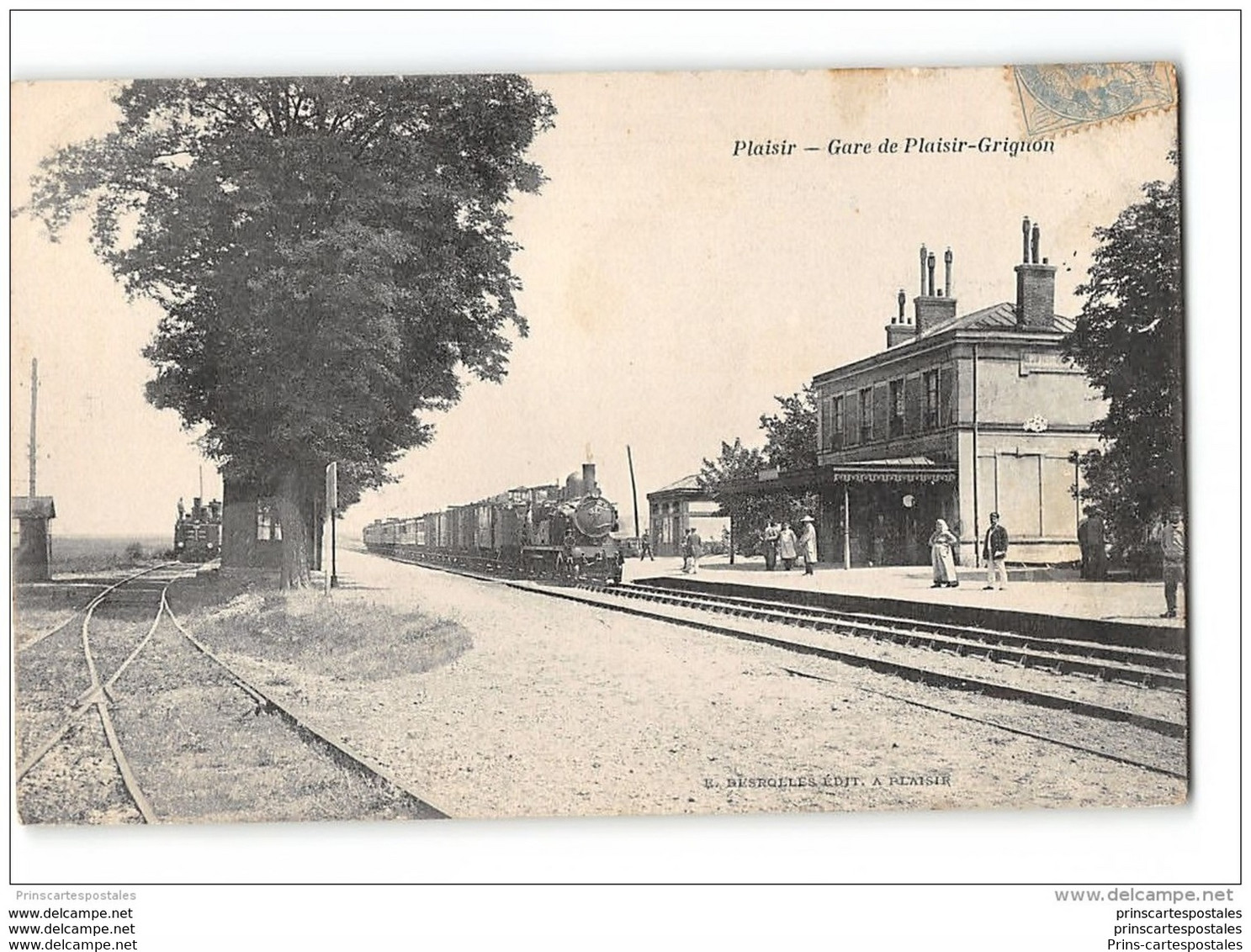 CPA 78 Plaisir Grignon La Gare Et Le Train - Plaisir