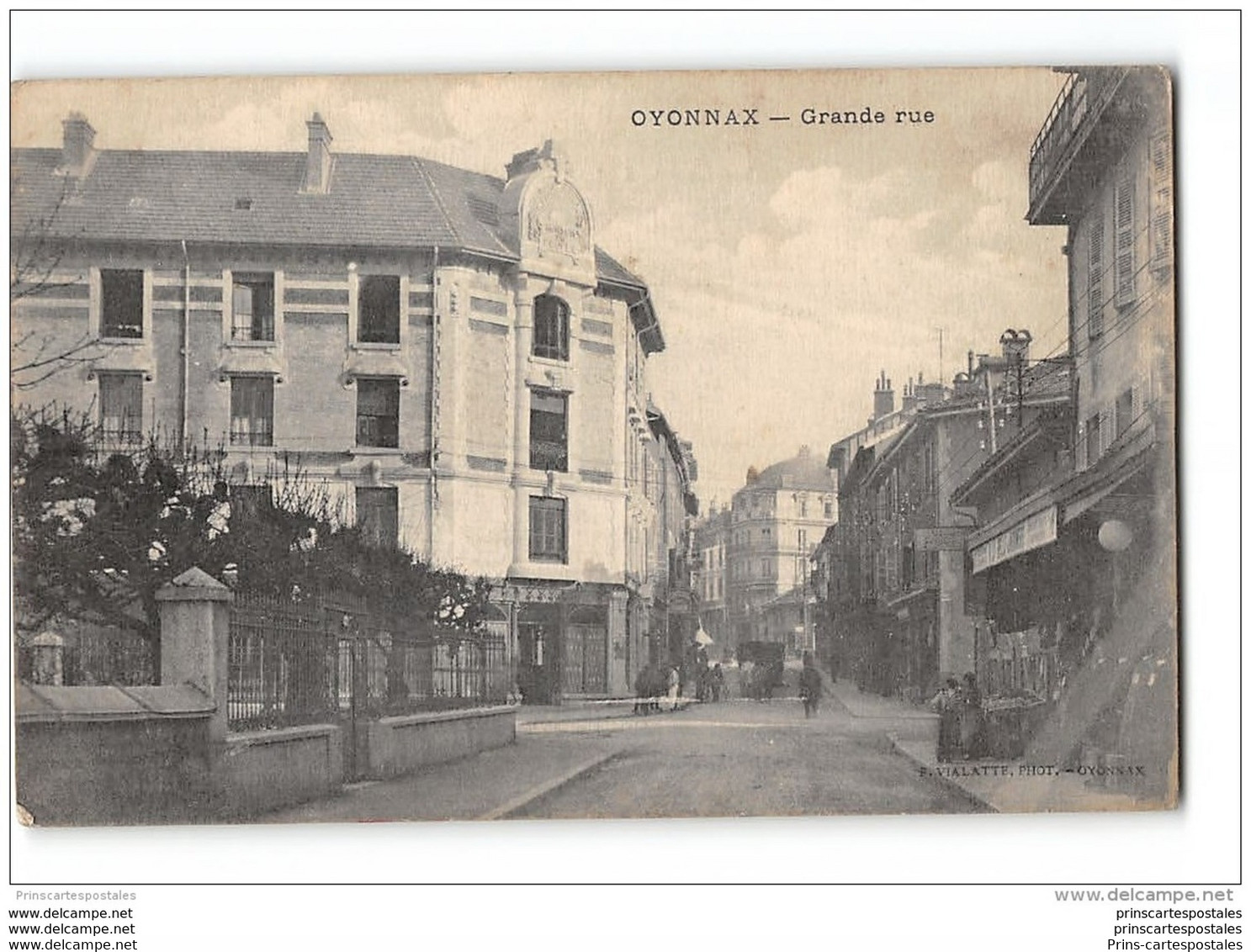 CPA 01 Oyonnax La Grande Rue - Oyonnax