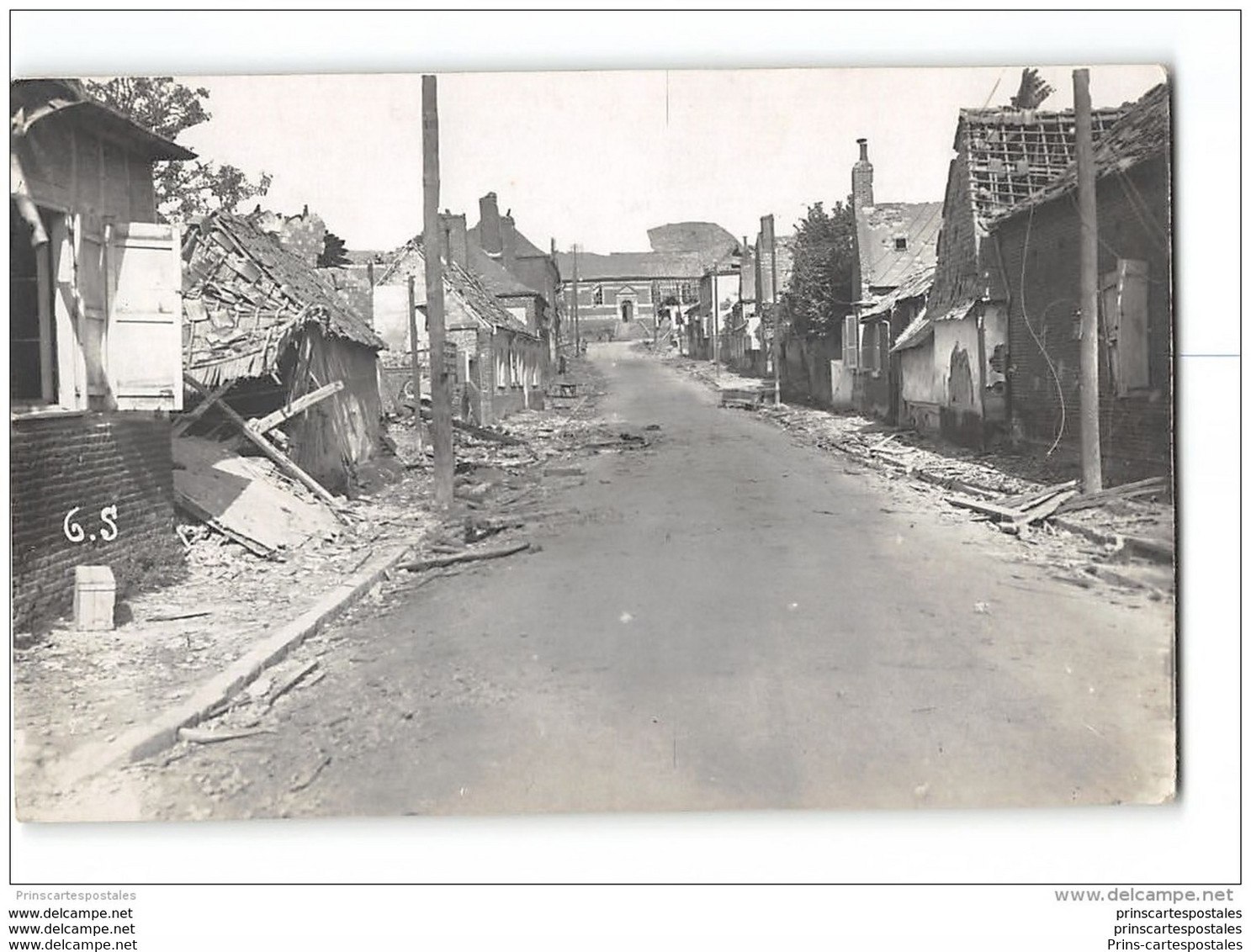 Photo Format Cpa Combles Demolition De Guerre Une Rue - Combles