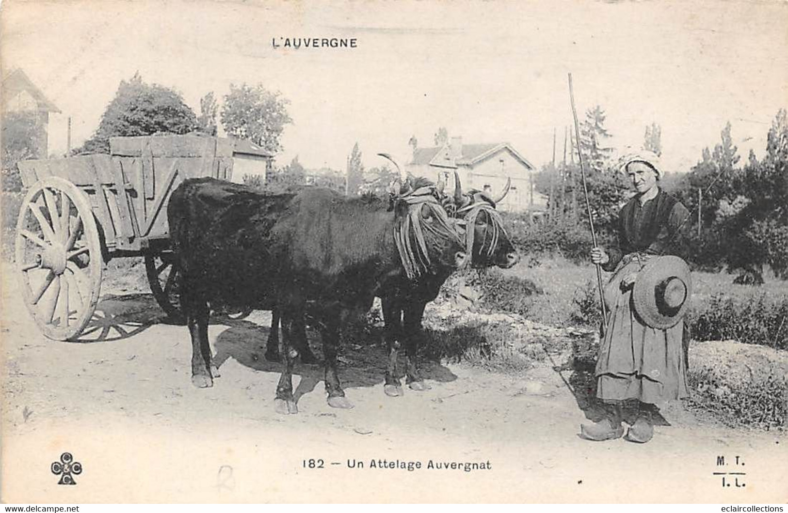 Non Localisé. Auvergne. Cantal      15        Un Attelage Auvergnat   Edition    C C C C   182    (Voir Scan) - Otros & Sin Clasificación