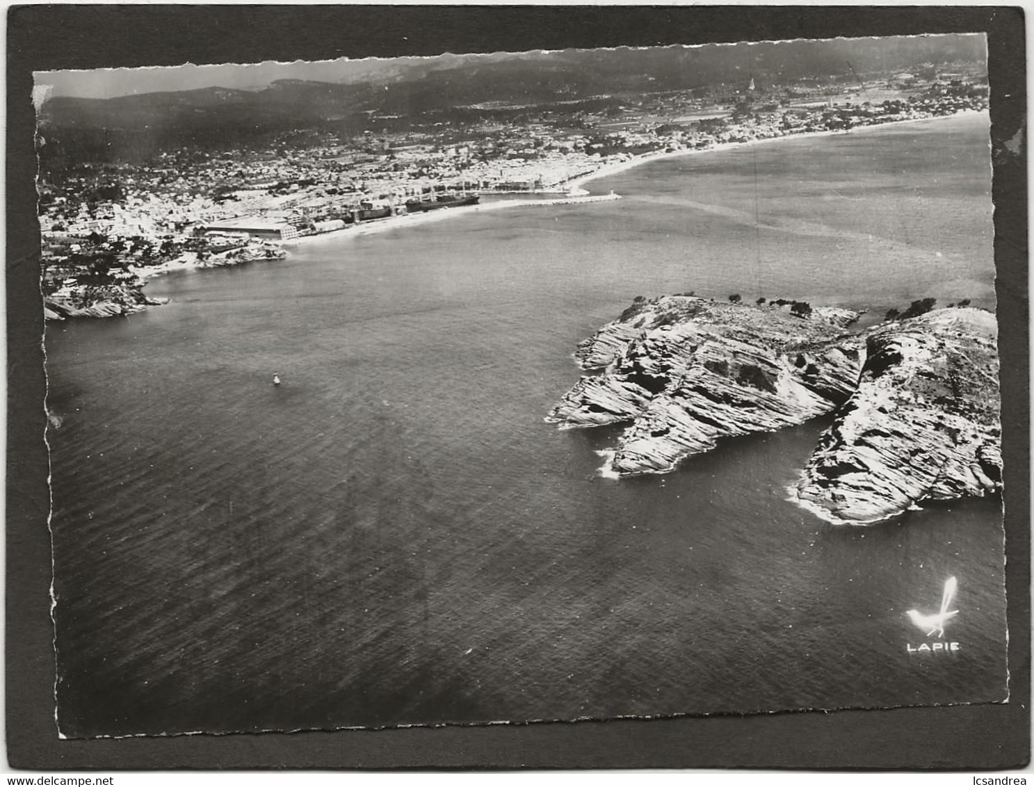 CPSM  La Ciotat  Vue Panoramique  Sur La Ciotat L'Ile  Verte - La Ciotat