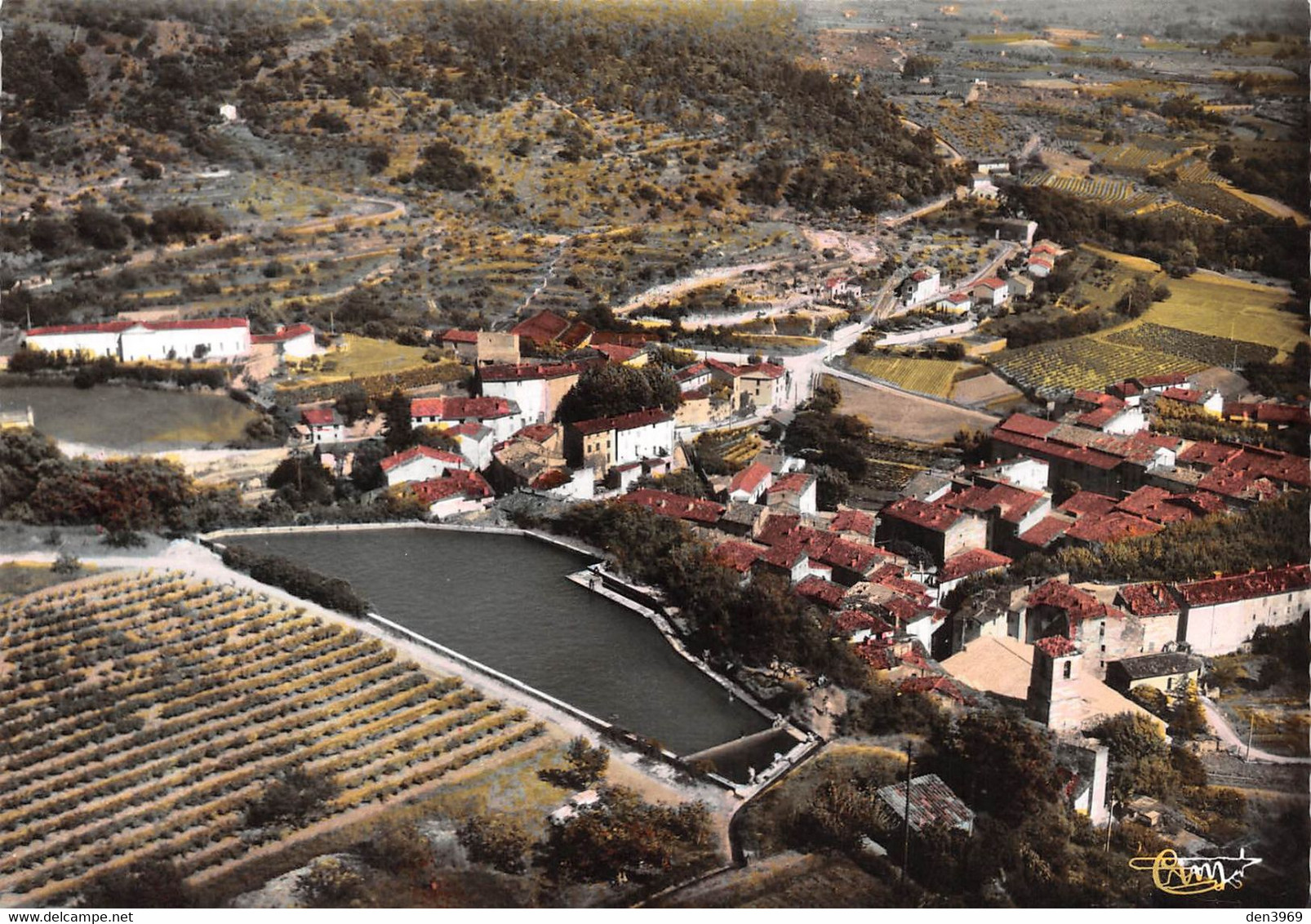 COTIGNAC - La Piscine - Vue Aérienne - Cotignac