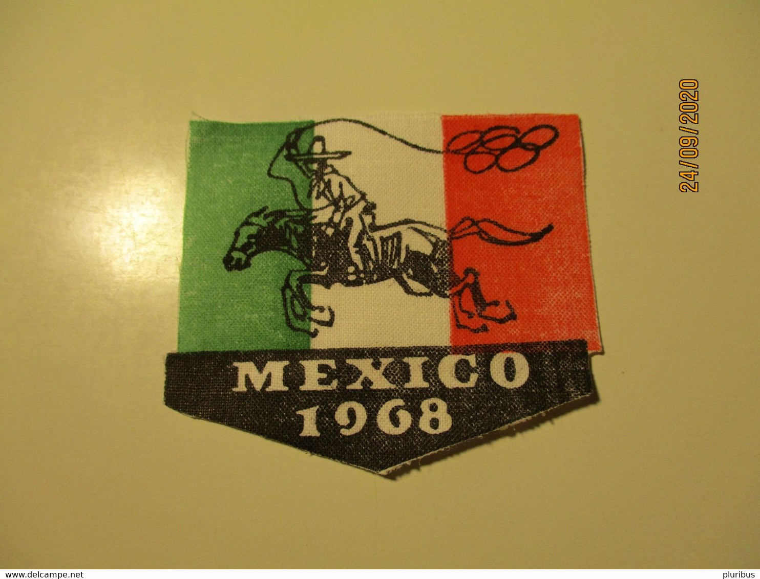 1968 MEXICO OLYMPIC GAMES EMBLEM ESTONIA , FABRICKS  , 0 - Bekleidung, Souvenirs Und Sonstige