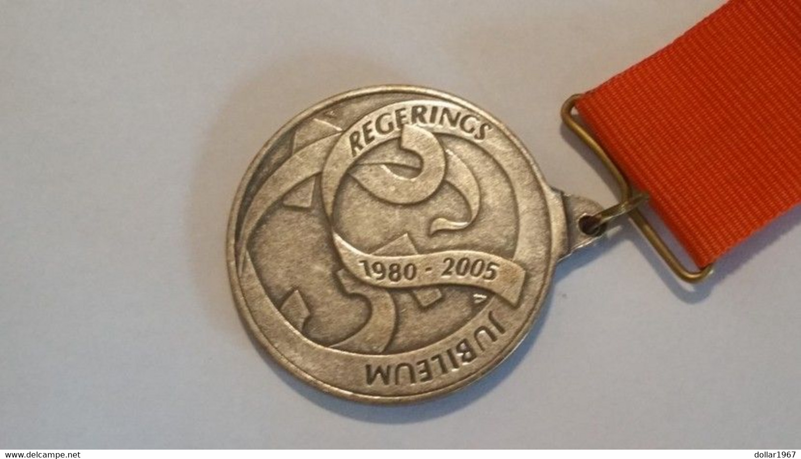 Medaille :Netherlands  -  Koningin Beatrix. Regeringsjubileum 1980-2005 (2) - Royal/Of Nobility