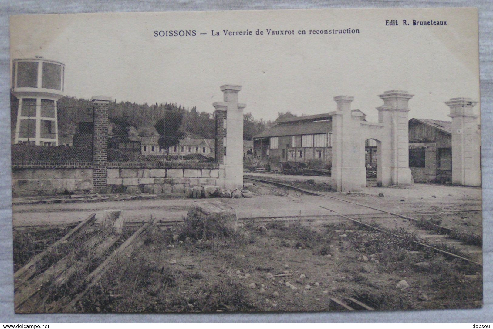 02 SOISSONS La Verrerie De Vauxrot En Reconstruction - Soissons