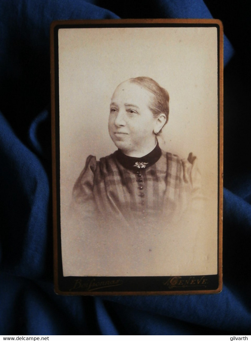 Photo CDV Boissonnas à Genève - Portrait  Femme , Circa 1890 L515B - Oud (voor 1900)