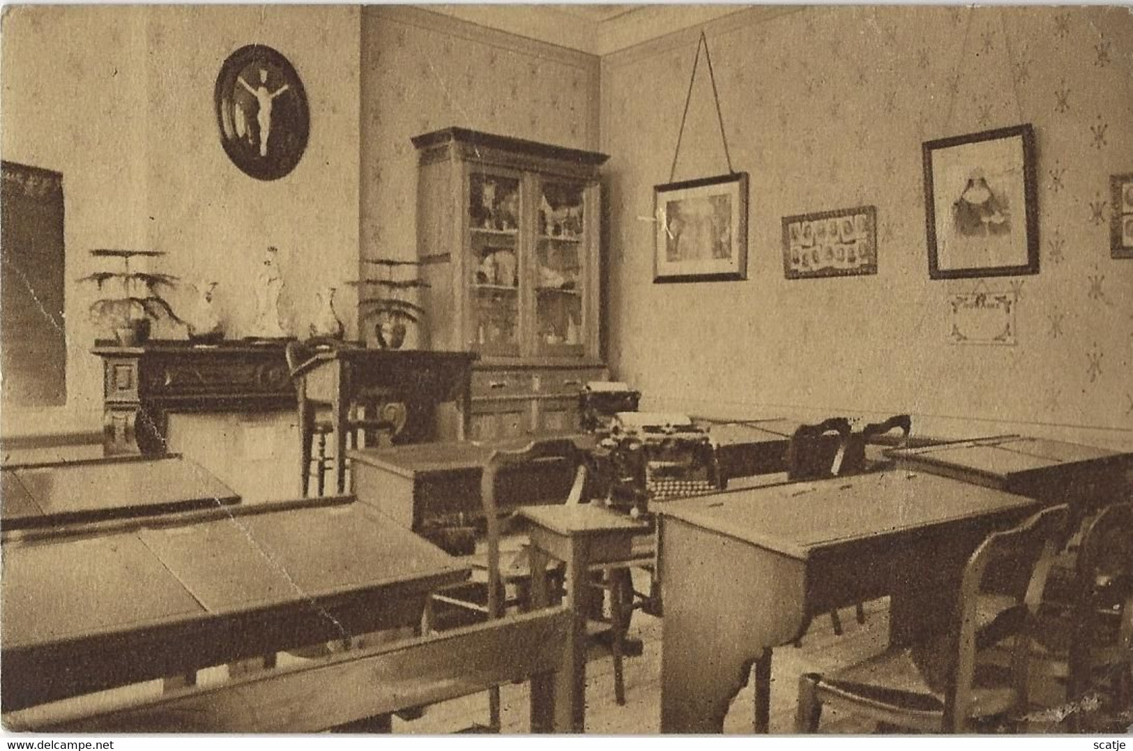 Zele   -   Pensionnat Des Soeurs De Notre-Dame. -     Une Classe   1925   Naar   Melle - Zele