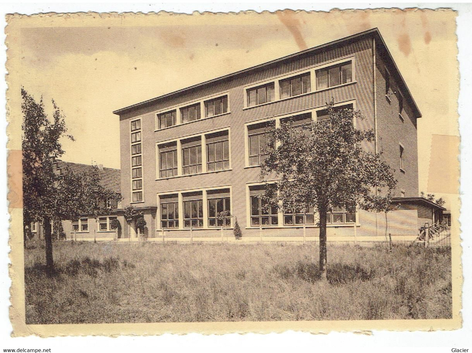 KUURNE - Vakhuishoudschool - Voorgevel - Kuurne