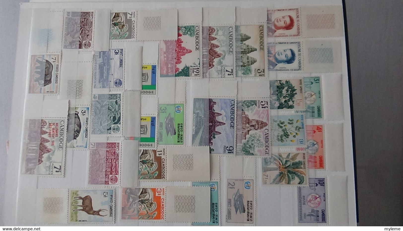 L44 Collection timbres ** de différents pays d'Afrique dont Algérie, Cambodge, Cameroun, Centrafri ... Voir commentaires