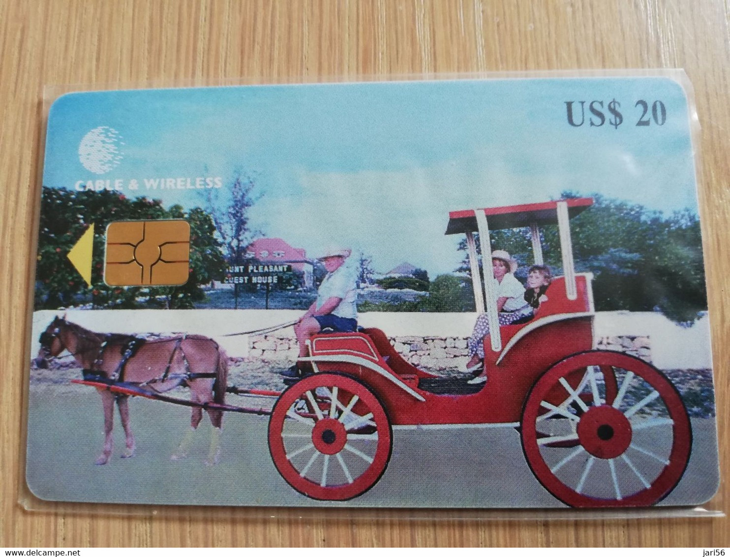 TURKS & CAICOS ISLANDS $ 20,00  CHIP  CARD  HORSE CART WITH LOGO     T&C -C3  GEM6     Fine Used  Card  **3317** - Turks- En Caicoseilanden