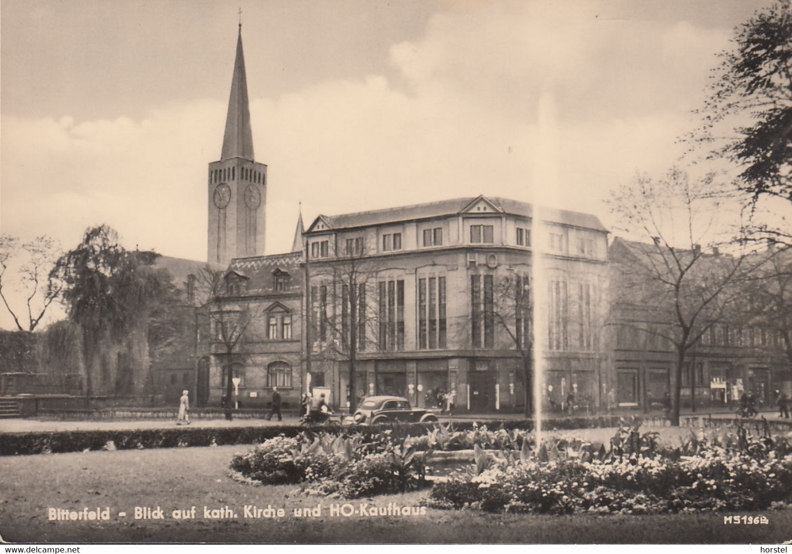 D-06766 Bitterfeld-Wolfen - HO-Kaufhaus - Kath. Kirche - Car - Oldtimer - Bitterfeld