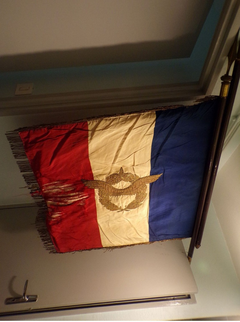 Drapeau Fanion Ancien Armée De L'air / Aviation Avion Insigne Vosges Lorraine - Vlaggen