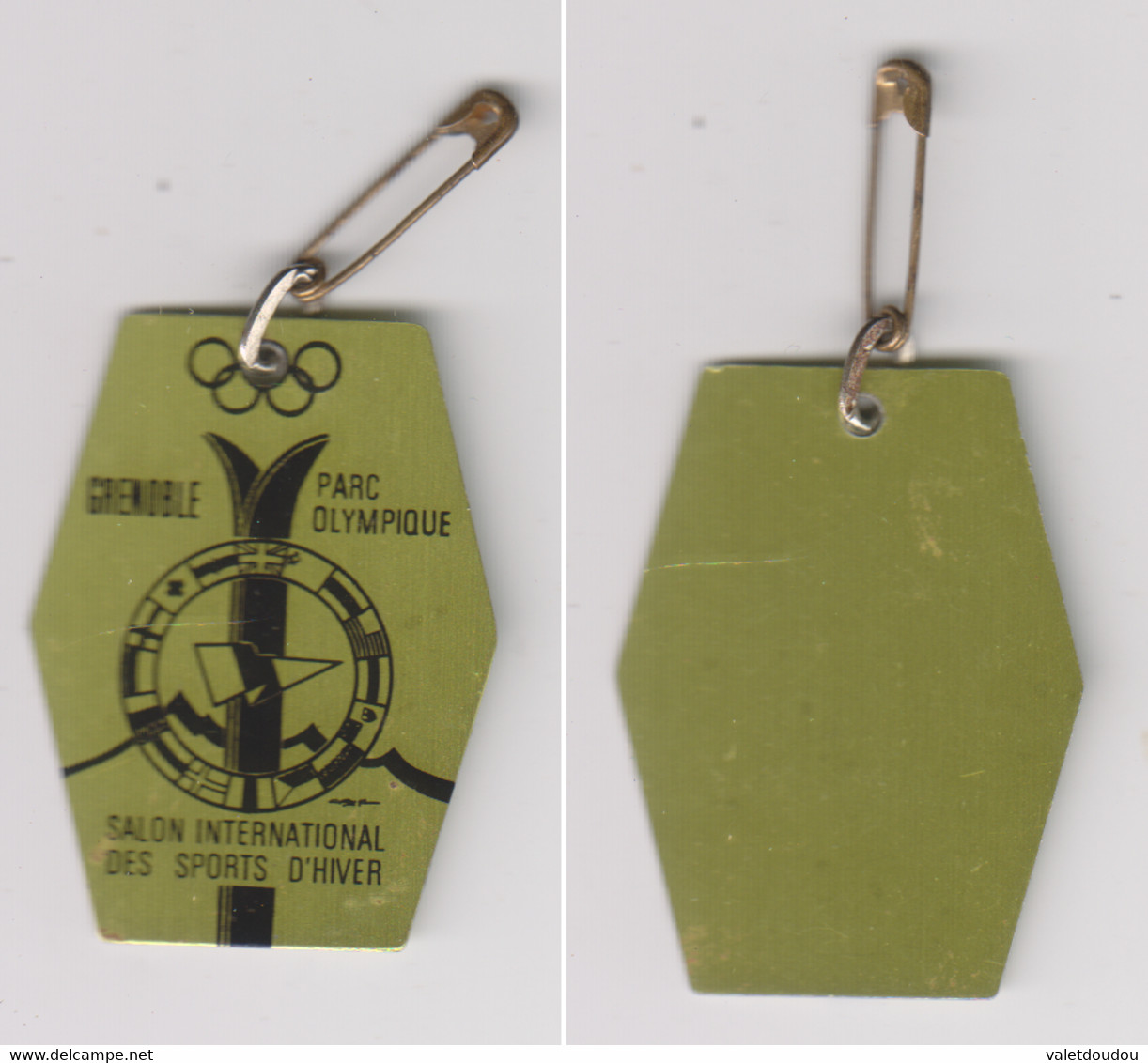 GRENOBLE J-O 1968 Badge D'entrée Au Parc Olympique. - Kleding, Souvenirs & Andere